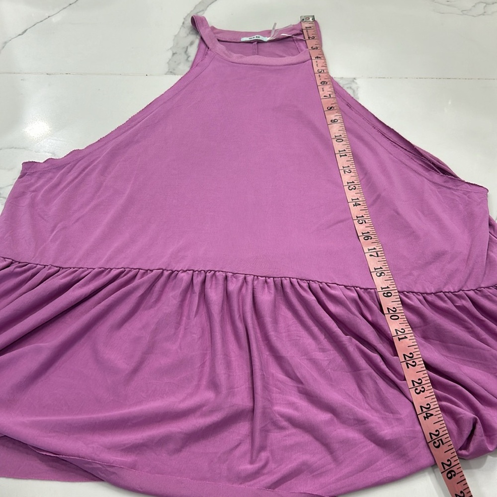 Kimchi Blue High Neck Ruffle Bottom Top. Size M (221) - Picture 10 of 11